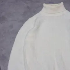 ユニクロ アクリル混 ミドルゲージ リブタートルネックセーター