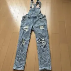 ダメージデニムオーバーオール