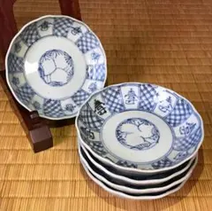 有田焼【青花】異人さん党イラスト入り食器セット - メルカリ