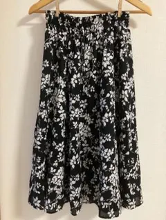 アーバンリサーチ ロッソ フレアスカート　日本製　ブラック　美品