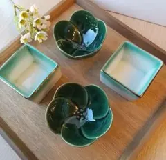 【新品】美濃焼　織部グリーン　花形小鉢&金縁角小鉢 4個セット