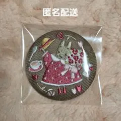 サンリオ 刺繍缶バッジ マロンクリーム