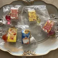 Item thumbnail for item e1c0402a-cb36-48a8-9efb-e37eedfb851d