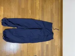 gu カーゴパンツ　ネイビー　サイズsのサムネイル