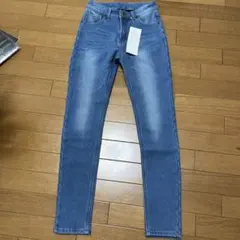 裏起毛　スキニーデニム ライトブルー 新品　タグ付き