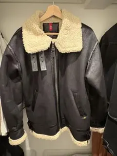 ALPHA INDUSTRIES B-3 フェイクムートンジャケット