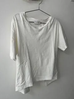 アシンメトリックカット ホワイトTシャツのサムネイル