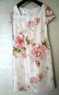 タルボットの花柄ワンピース (着丈87cm)大幅値下げ