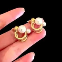 一点物 淡水5粒パールのピアス 結婚式 前撮り 誕プレ ゴールド - メルカリ