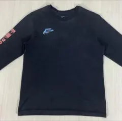 Nike ロンT ブラック ワンポイントロゴ 袖プリント シンプル 定番