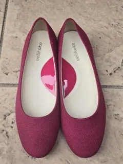 velikoko　パンプス　ローヒール　ピンク　レッド　ラウンドトゥ　ヴェリココ