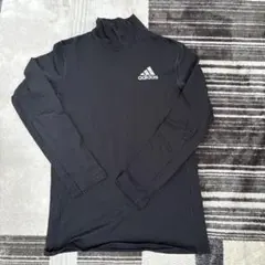 adidas 黒 長袖タートルネック 150 インナー