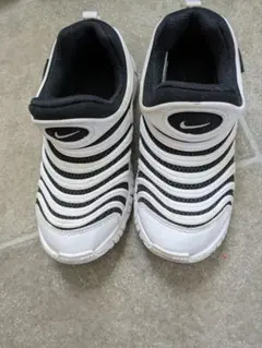 Nike ダイナモフリー スリッポンスニーカー　 20.5センチ