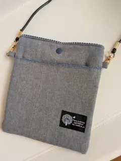★スマホショルダーバック　ハンドメイド★【訳あり】