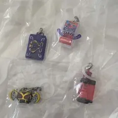 仮面ライダー めじるしアクセサリー3 王蛇 ゴチゾウ　キバット フルボトル