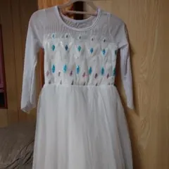 ディズニー映画　アナと雪の女王　エルサ仕様ワンピース　130