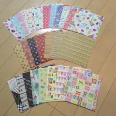 セリア　デザインペーパー８５枚　まとめ売りのサムネイル