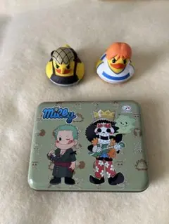 ワンピース フィギュア（ガチャ）2体と缶セット