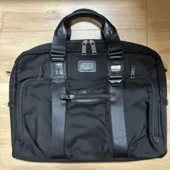 TUMI トゥミ ARRIVE SAWYER アリーヴェ ソーヤー　グレー TUMI ブリーフ ARRIVE SAWYER アリーヴェ ソーヤー グレー - メルカリ