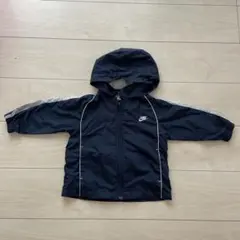 【 SALE中】NIKE 収納袋付き上着　90
