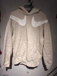 カ*ラ様 Nike ベージュ フード付きパーカー M