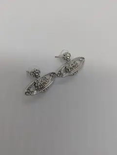 ピアス