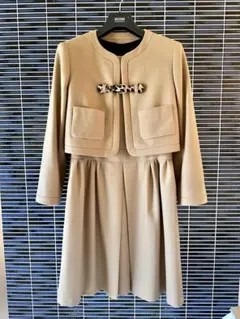 極美品　フォクシーニューヨーク　レイニーコート　ベージュ　トレンチコート　38 極美品 フォクシーニューヨーク レイニーコート ベージュ トレンチ