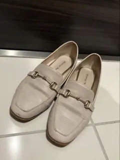 オリエンタルトラフィック　ベージュ ローファー