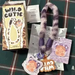 crybaby wild but cutie フォンチャーム