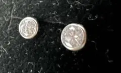 k10 ホワイトゴールド　キュービック　ピアス