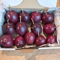 ワケアリ特価★【農薬不使用】奄美大島産 完熟パッションフルーツ 箱いっぱいのサムネイル