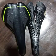 メリダ純正サドルのサムネイル