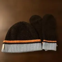 未使用　UNIQLOユニクロMARNI コラボニット帽・手袋セット