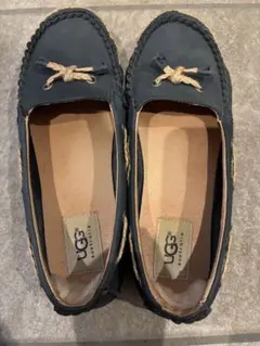 UGG ネイビー モカシン