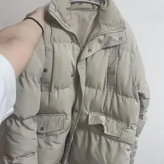 ベージュ ダウンジャケット フロントボタンのサムネイル