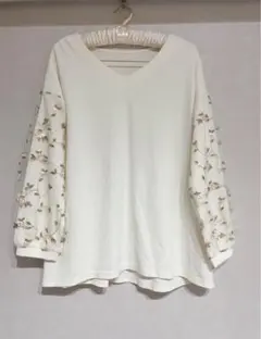 花柄 Tシャツ