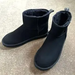 Item thumbnail for item 90d17885-dd9b-43c8-bce4-afc42840ccd2