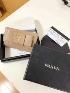PRADA プラダ キーケース