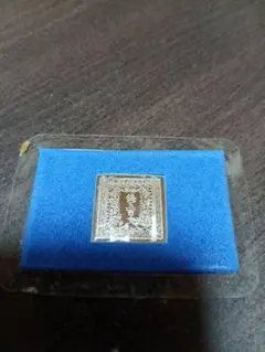 ま*ル様 明治・旧二十圓金貨意匠純銀製徽章 - メルカリ