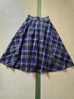 フレアロングスカート 黒と紫のチェック柄