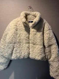 ZARA クリーム色 ボアジャケット ショート丈