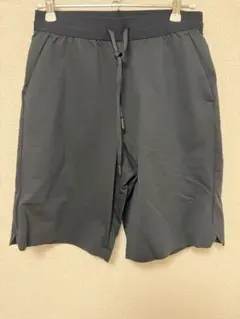 UNIQLO ウルトラストレッチアクティブハーフパンツ S