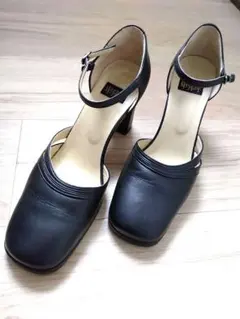 【卑弥呼ヒミコ】黒ブラックハイヒールパンプス ストラップ 美品レザー本革 国産のサムネイル