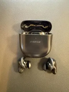 BOSE ワイヤレスイヤホン 充電ケース付ジャンク品