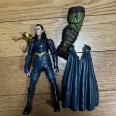 ロキ アクションフィギュア マント付き