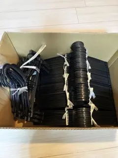 クリーニングハンガー50本・スカートハンガー 17本　黒 まとめ売り