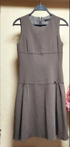 美品✨️フォクシー レディスピーガ ドレス ワンピース 近年 ティアード 40 ワンピース – FOXEY 公式オンラインブティック