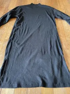 GU ブラック ロングワンピース 長袖