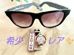 希少＊超レア✨️海外ディズニー＊カーズランド購入ピンバッジ＆TDL購入サングラスのサムネイル