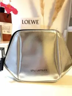 shu uemura シルバーポーチ シルバーのサムネイル